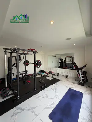 4bdrm Maisonette in Victoria Island for rent