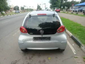 Toyota Aygo 1.0 3-Door 2010 Silver