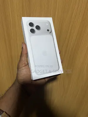 New Apple iPhone 17 Pro Max 256 GB Silver