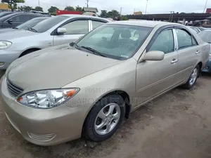 Toyota Camry 2006 Gold