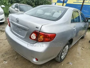 Toyota Corolla 2009 Silver
