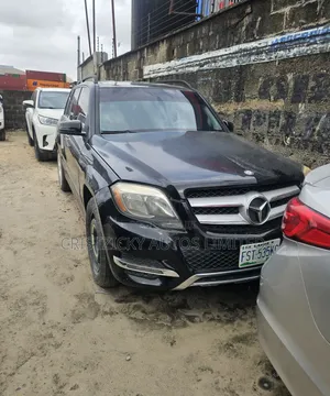 Mercedes-Benz GLK-Class 2013 Black