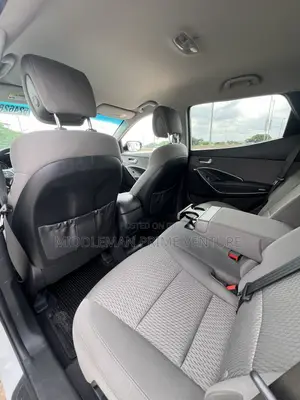 Hyundai Santa Fe 2017 White