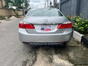 Honda Accord EX-L V-6 2dr Coupe (3.5L 6cyl 6A) 2014 Ivory