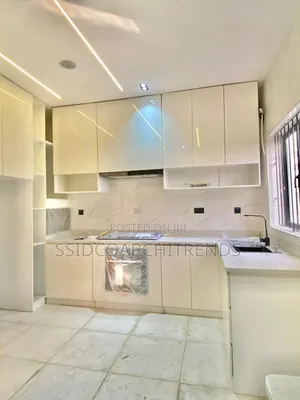 4bdrm Duplex in Call To Access, Ikate for rent