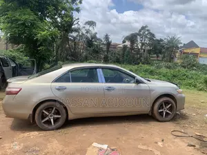 Toyota Camry 2008 Gold