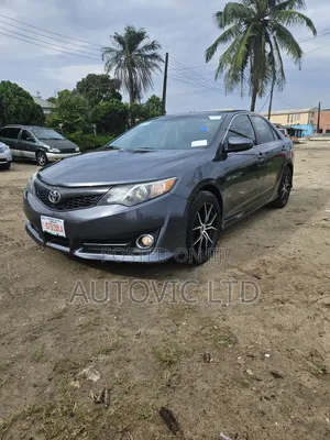 Toyota Camry 2012 Gray