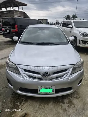 Toyota Corolla 2011 Silver