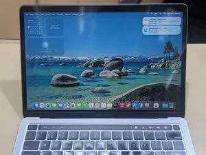 Laptop Apple MacBook Pro 2020 16GB Intel Core i7 SSD 1T
