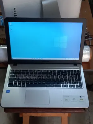 Laptop Asus VivoBook 15 X540NA 4GB Intel HDD 500GB