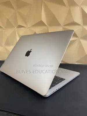 Laptop Apple MacBook Pro 2015 8GB Intel Core i5 SSD 256GB