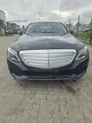 Mercedes-Benz C300 2015 Blue