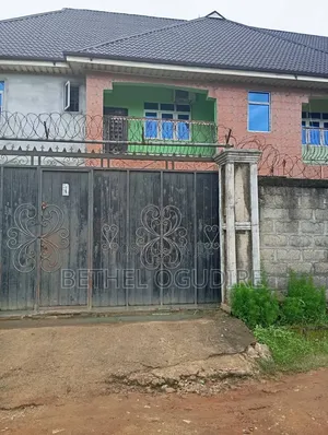 12bdrm House in Port-Harcourt for sale