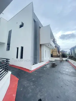 5bdrm Duplex in Pearl Gardens Estate, Sangotedo for sale