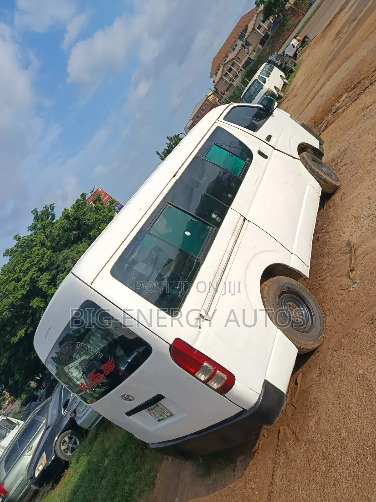 Toyota HiAce 2014 White