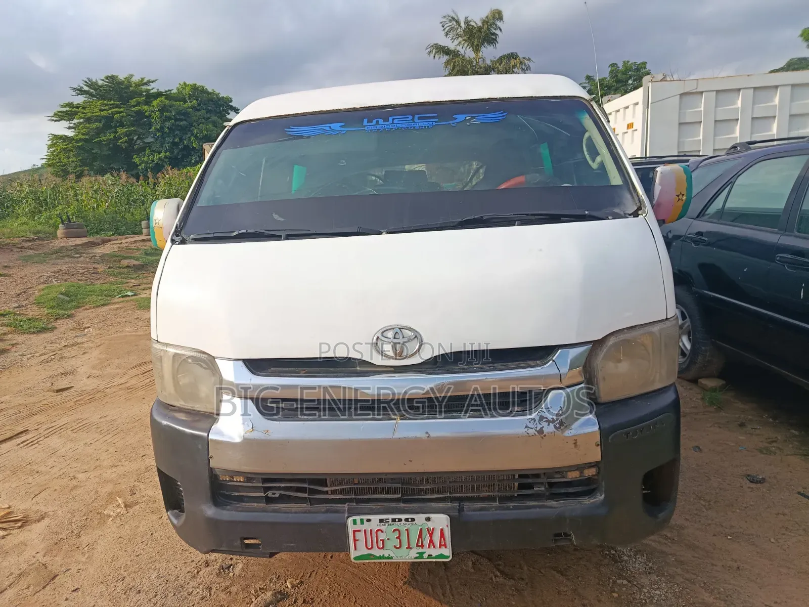 Toyota HiAce 2014 White