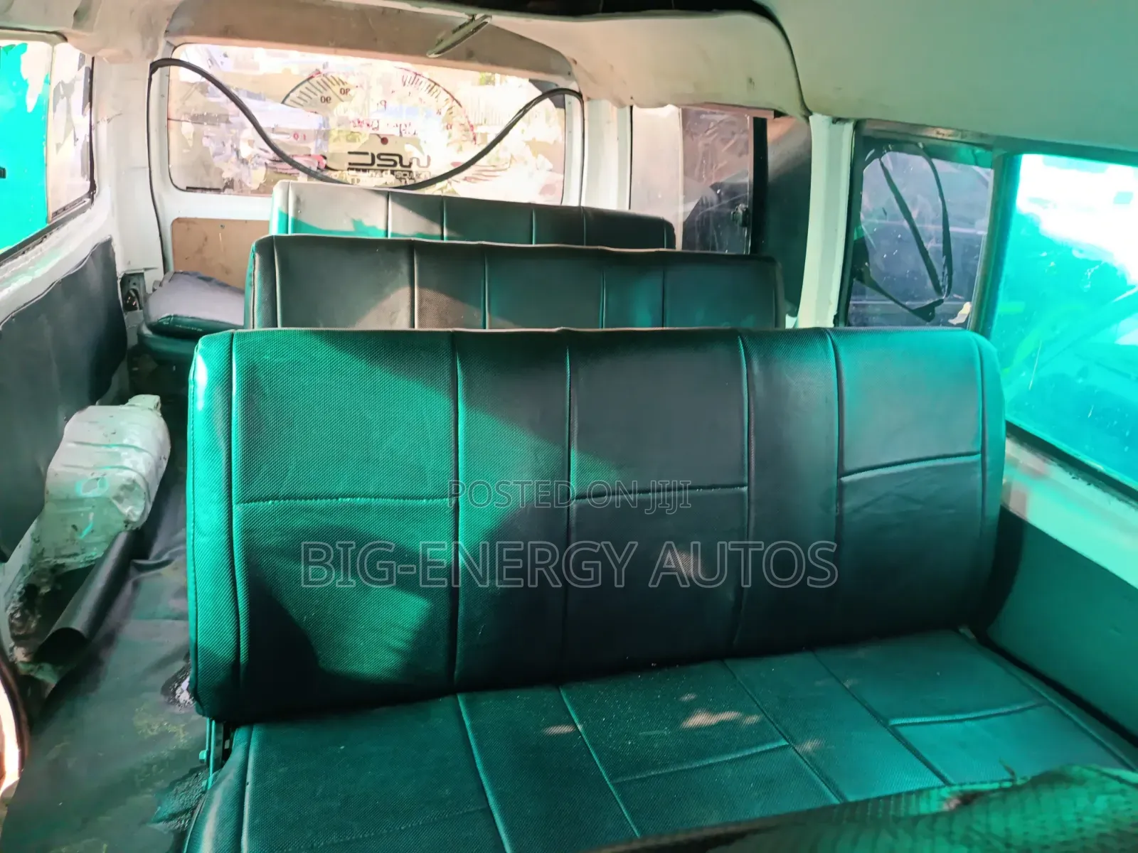 Toyota HiAce 2014 White