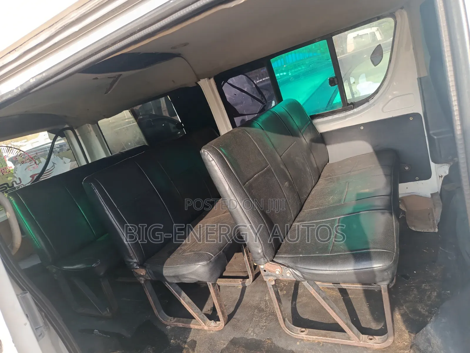Toyota HiAce 2014 White