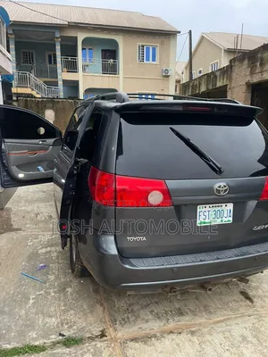 Toyota Sienna 2008 Blue