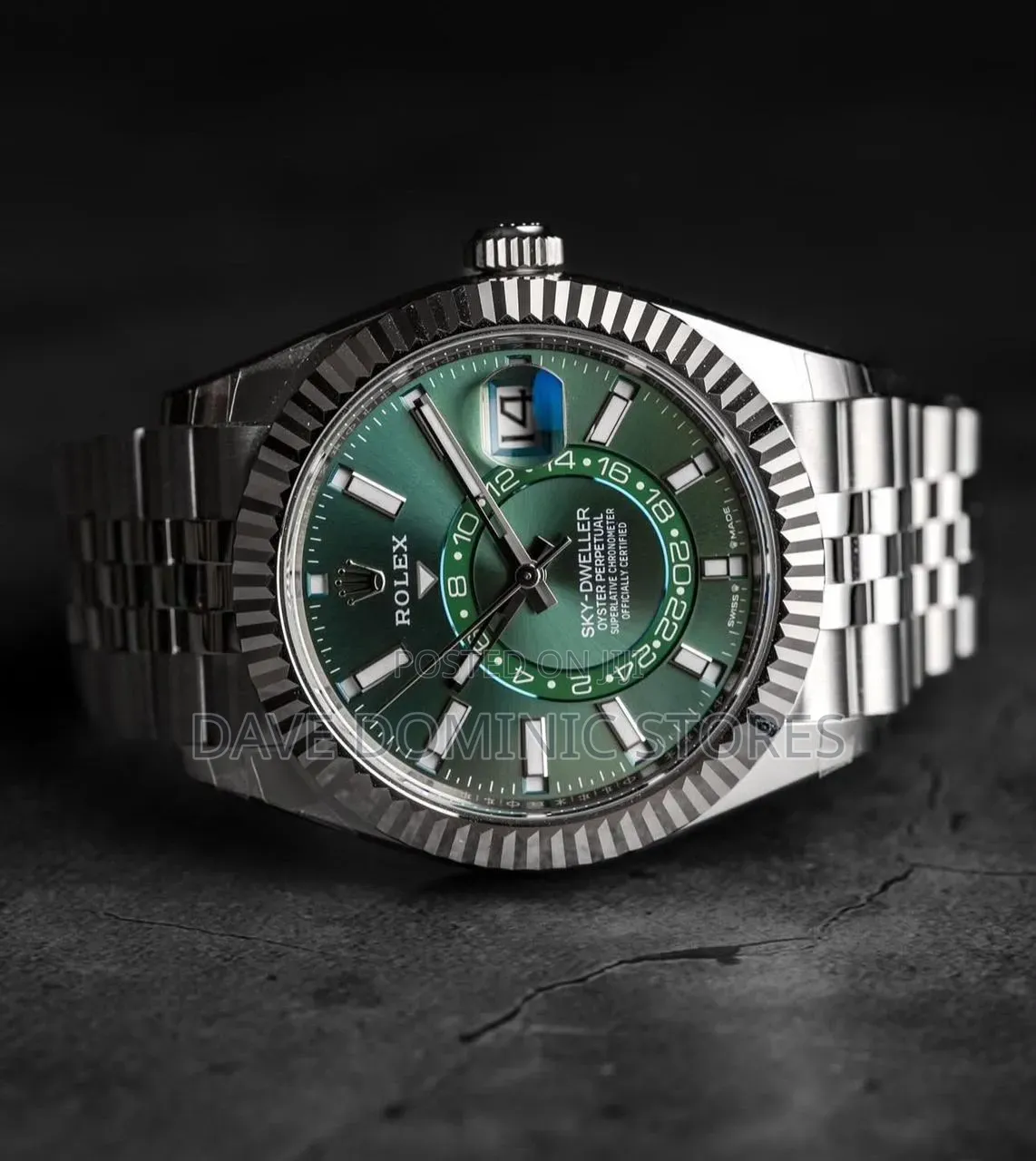Rolex Chain Watch Sky Dweller Automatic.
