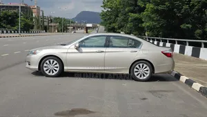 Honda Accord EX-L V-6 4dr Sedan FWD (3.5L 6cyl 6A) 2013 Gold