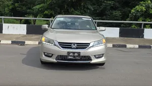 Honda Accord EX-L V-6 4dr Sedan FWD (3.5L 6cyl 6A) 2013 Gold