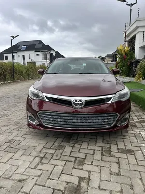 Toyota Avalon XLE Premium 4dr Sedan (3.5L 6cyl 6A) 2014 Red