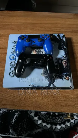 Sony PlayStation 4