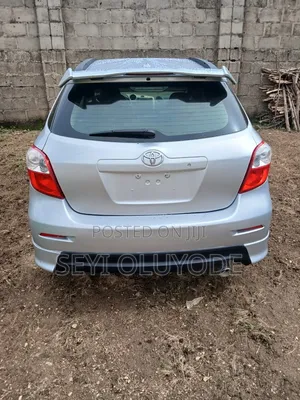 Toyota Matrix S Hatchback AWD (2.4L 4cyl 4A) 2009 Silver