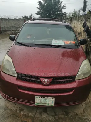 Toyota Sienna 2005