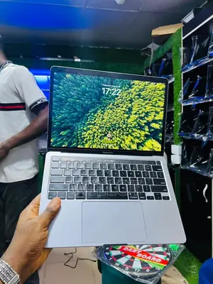 Laptop Apple MacBook 2020 16GB Intel Core i5 SSD 512GB