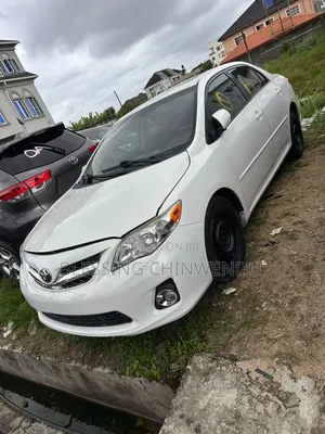 Toyota Corolla 2012 White