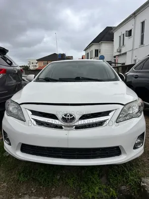 Toyota Corolla 2012 White
