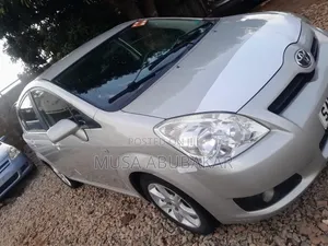 Toyota Corolla 2009 Silver