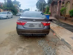 Toyota Camry 2017 Gray