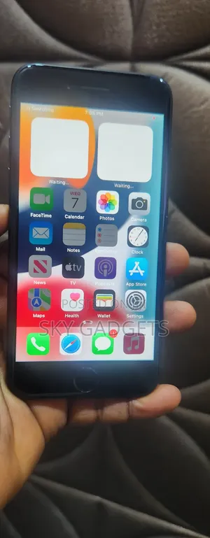 Apple iPhone 7 32 GB Black