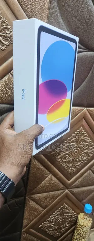 New Apple iPad 10.2 (2021) 64 GB Blue
