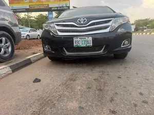 Toyota Venza V6 AWD 2010 Black