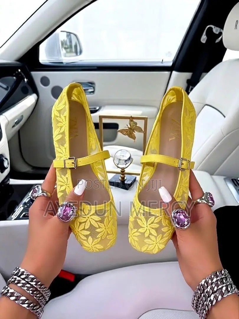 Flat Cotton Shoe