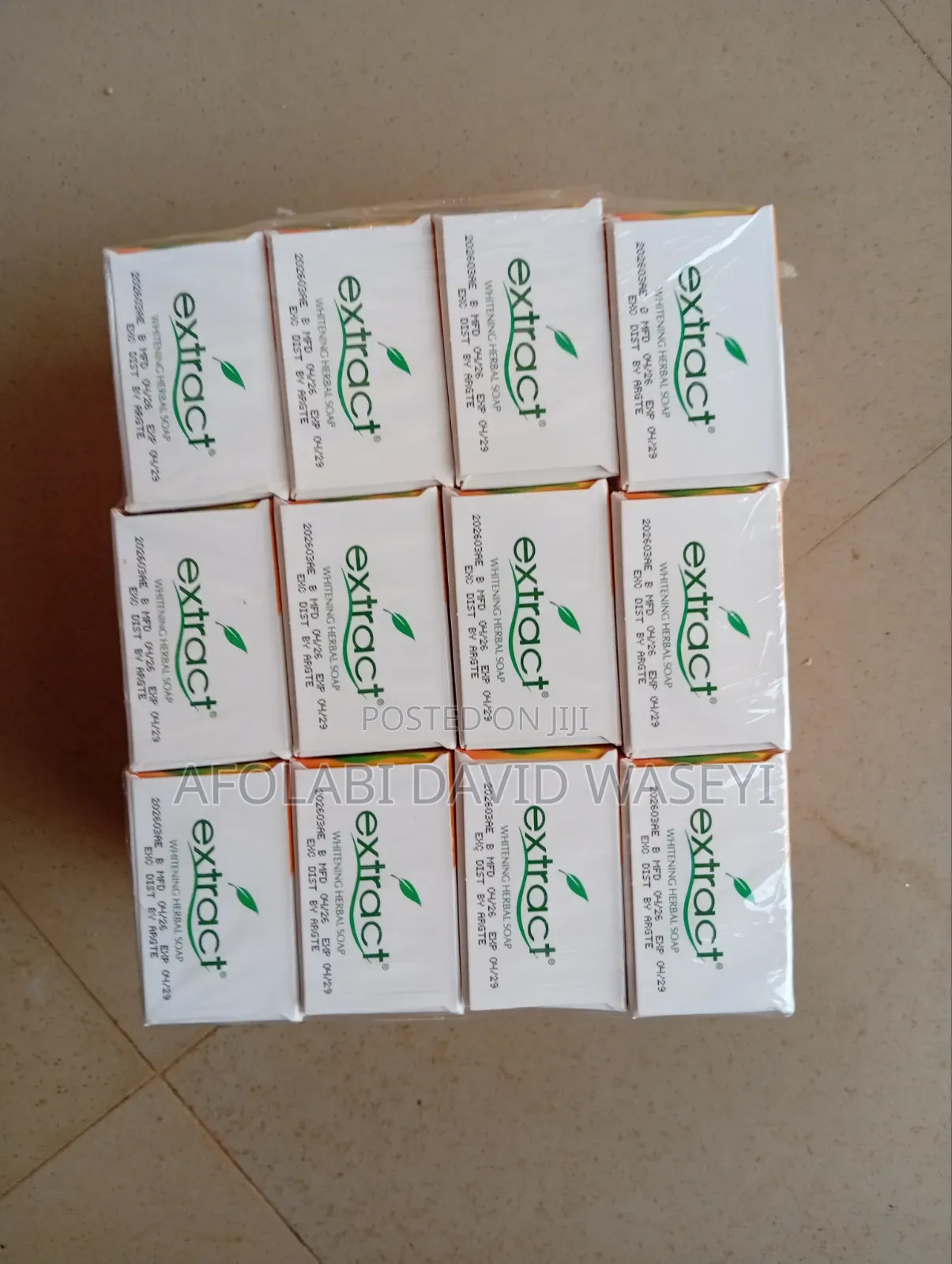 Extract Whitening Herbal Soap