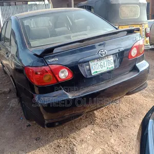 Toyota Corolla 2005 Black