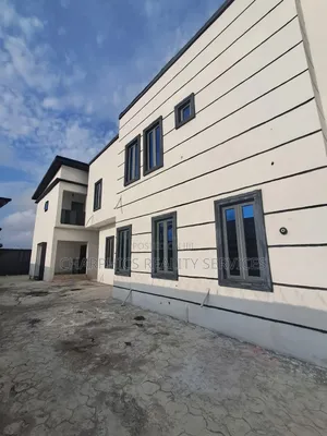 2bdrm Apartment in Off Lekki-Epe Expressway for rent
