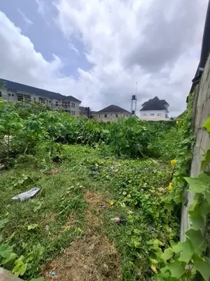 Two Plots of Land Available in a Fast Developing Environment