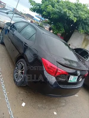 Toyota Corolla 2014 Black