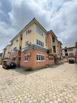 3bdrm Block of Flats in Katampe District for rent