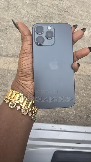 Apple iPhone 15 Pro Max 512 GB Gray