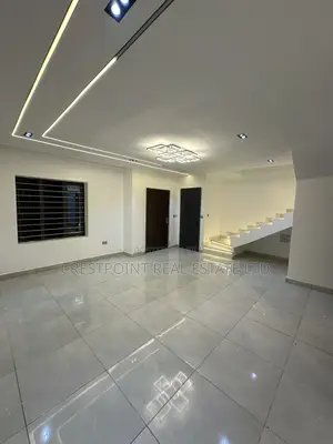 4bdrm Townhouse/Terrace in Brains And Hammers, Life Camp for sale