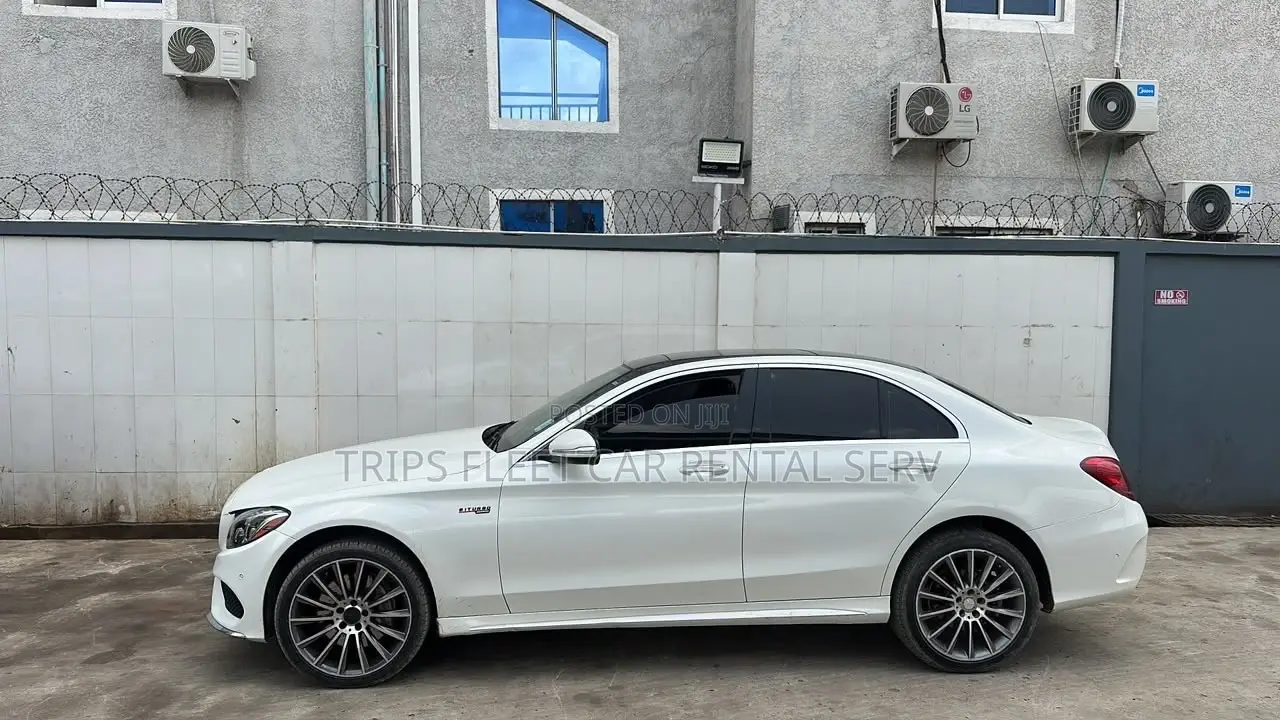 Mercedes Benz C400 Available for Rent