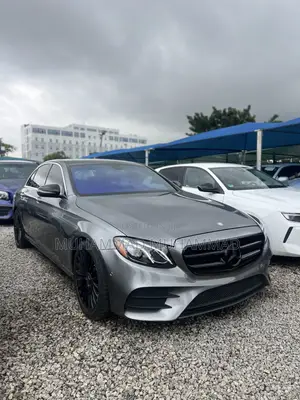 Mercedes-Benz E300 2017 Gray