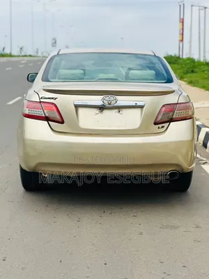 Toyota Camry 2008 Gold